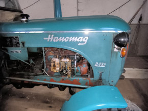 Hanomag R 435 